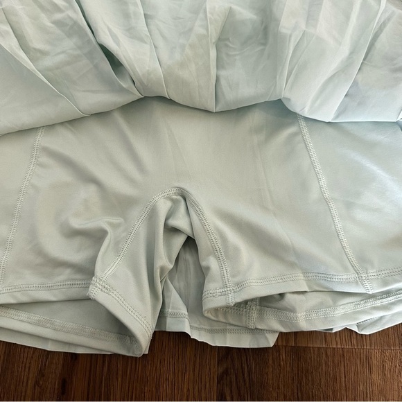 Sacre’ Serena Women’s Lifestyle Skirt Size Medium Sage Green Skort Workout - Picture 5 of 7